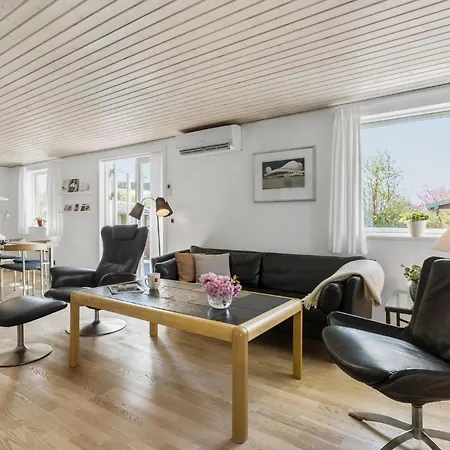 Holiday home Gorgeous In With Wifi Skibby
